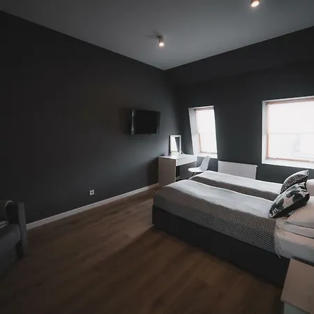 Kostjukowski Lychakivska 70a *