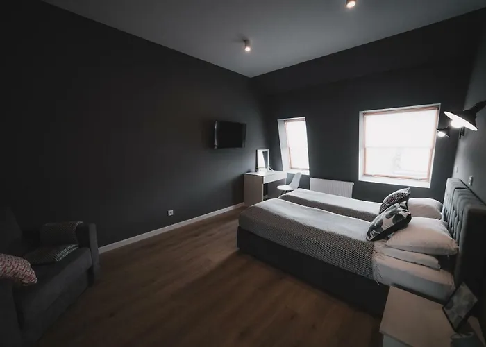 Kostjukowski Lychakivska 70a *